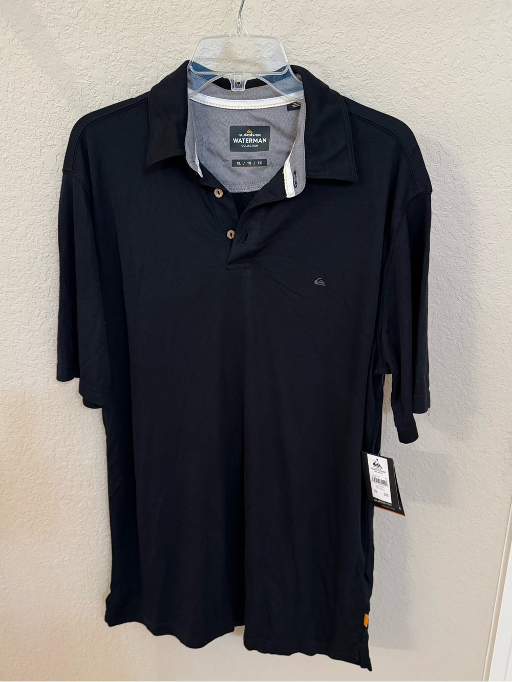 Quiksilver Men's Black Polo with Subtle Logo. Size XL. NWT
